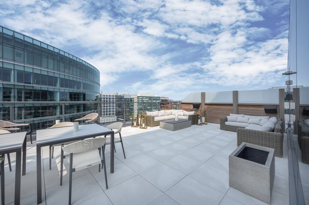 1 bed, 1.5 bath apartment for rent at 133 Seaport Blvd Unit 705, Seaport District — photo 18 of 23