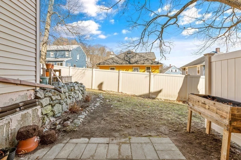 62 Crestview Dr, Malden