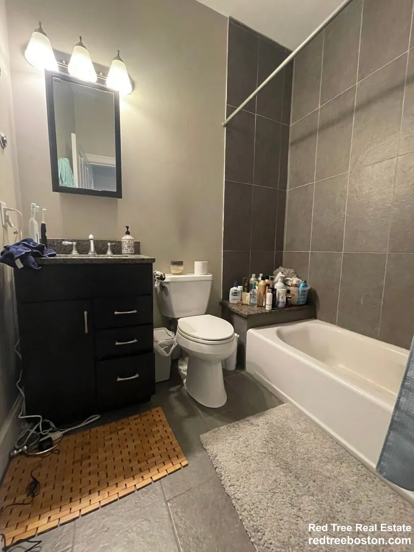 497 Commonwealth Ave, Fenway