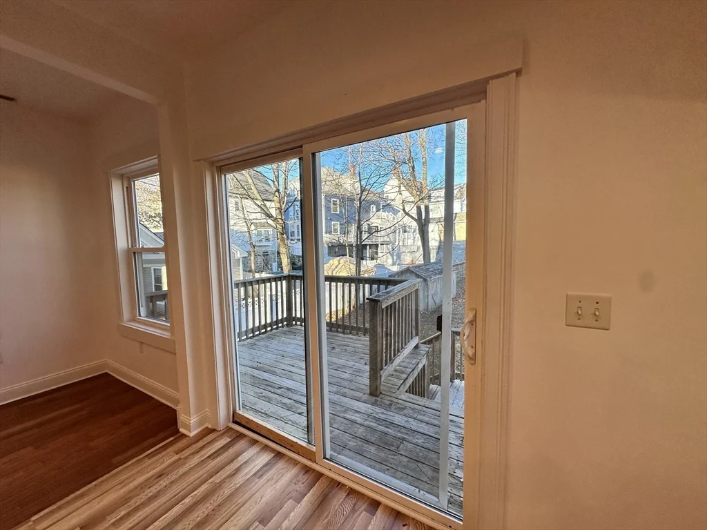 283 Broadway, Central