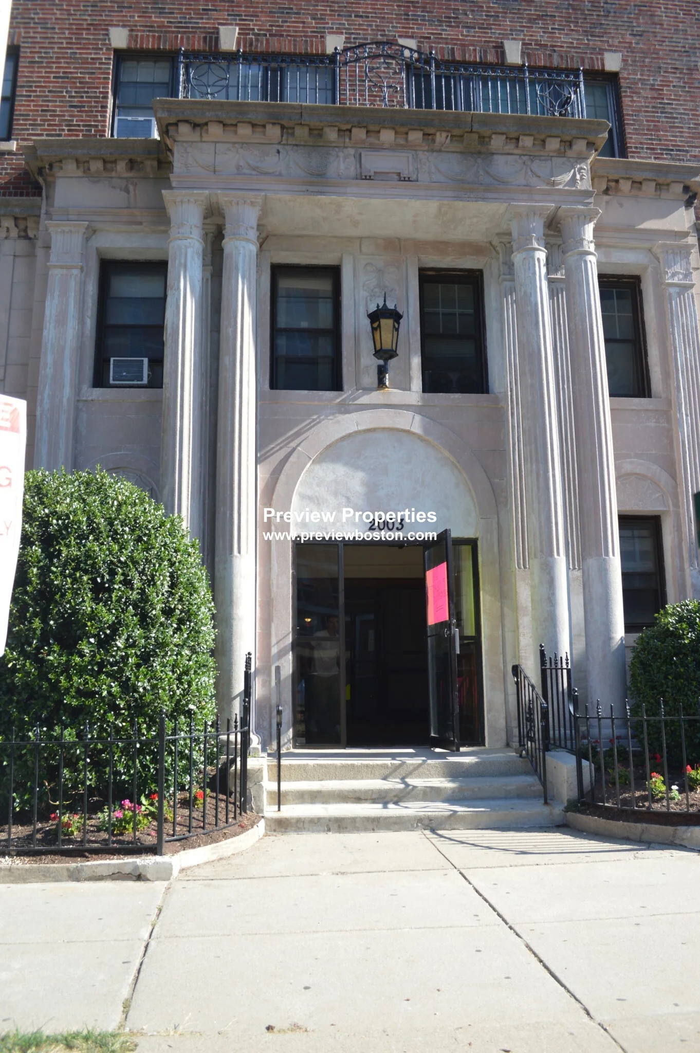 2003 Commonwealth Ave, Brighton