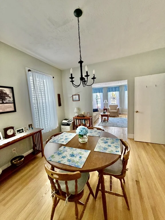 176 M, South Boston