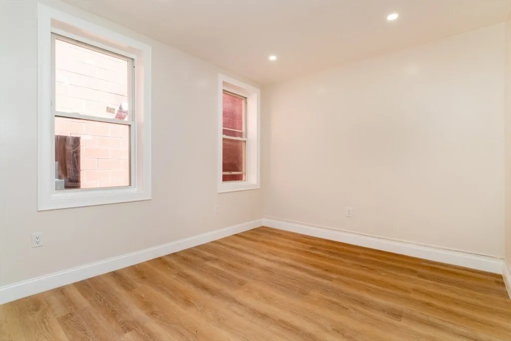 331 Centre St, Jamaica Plain