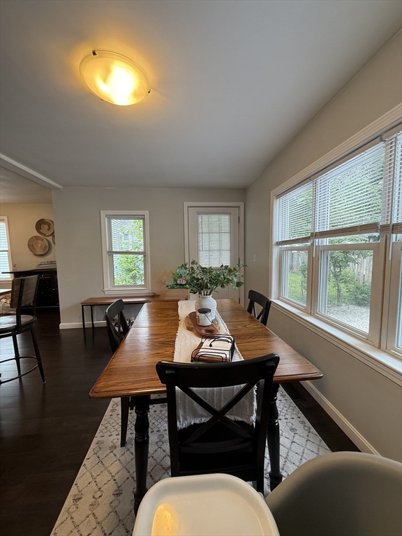 16 Church St, Natick