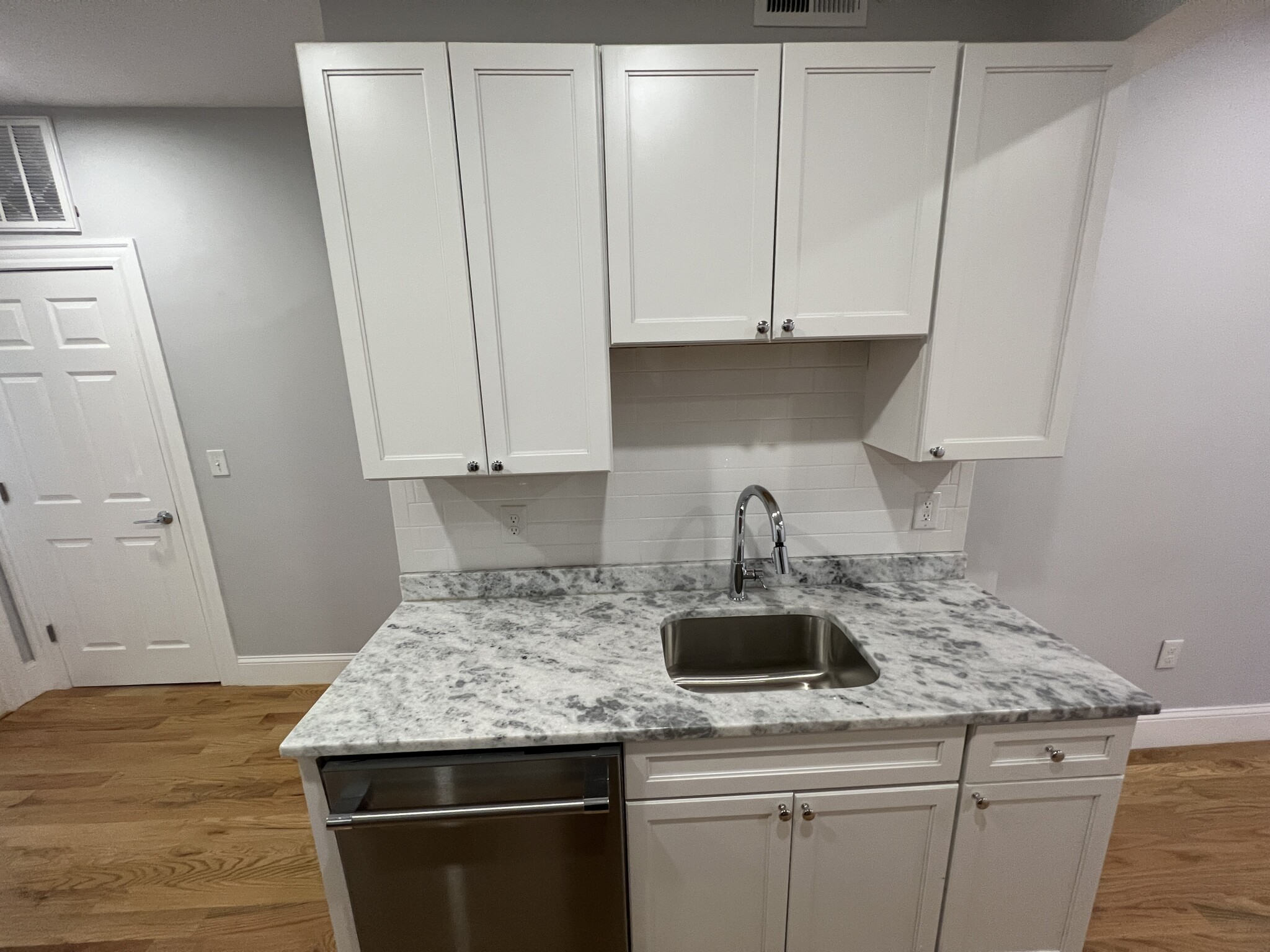 374 Oxford St, Baldwin