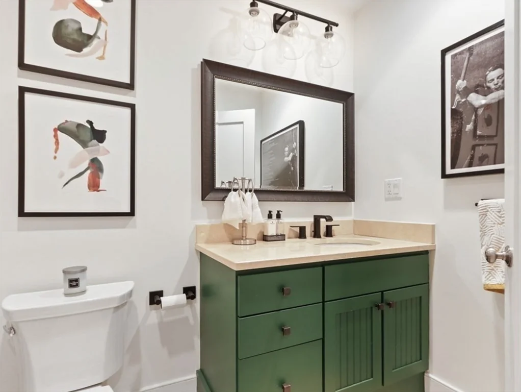 525 E 7th St, South Boston