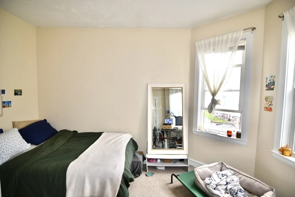 5 Sea View Ter, Dorchester