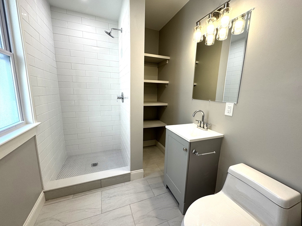 11 East Milton Rd, Brookline