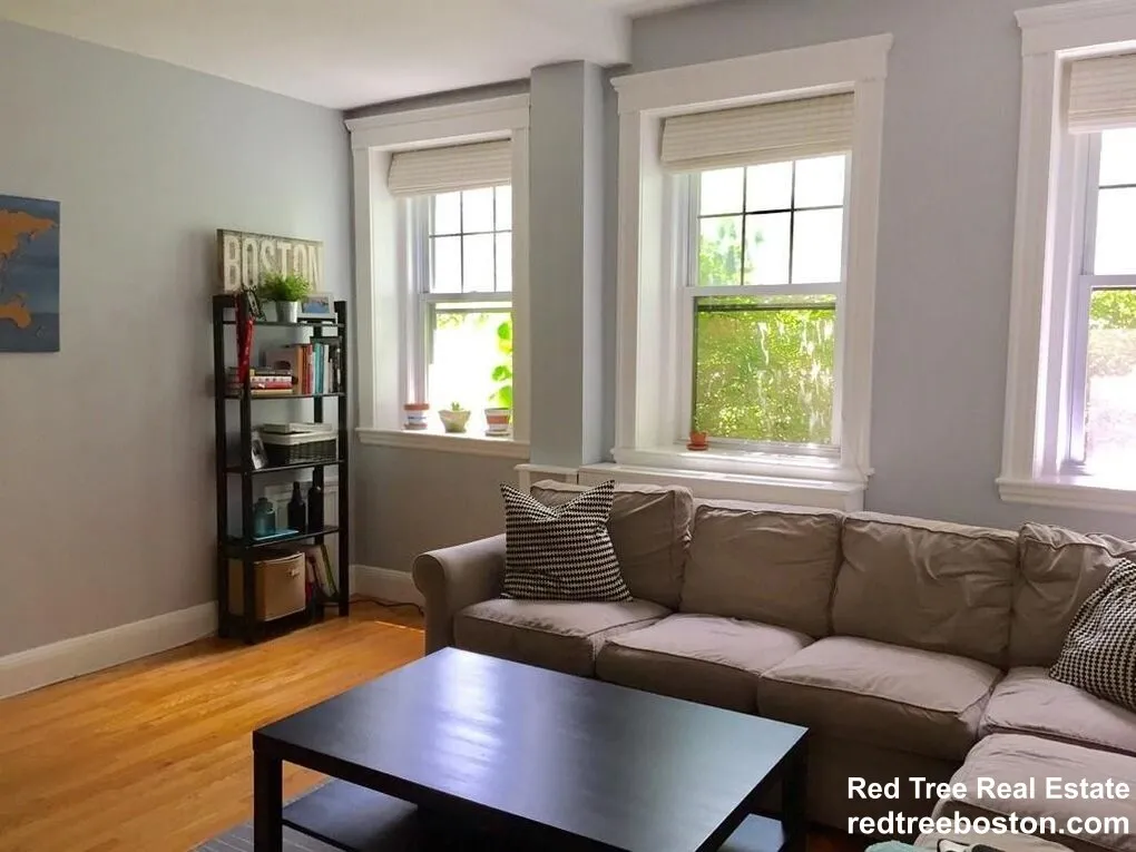 2001 Commonwealth Ave, Brighton