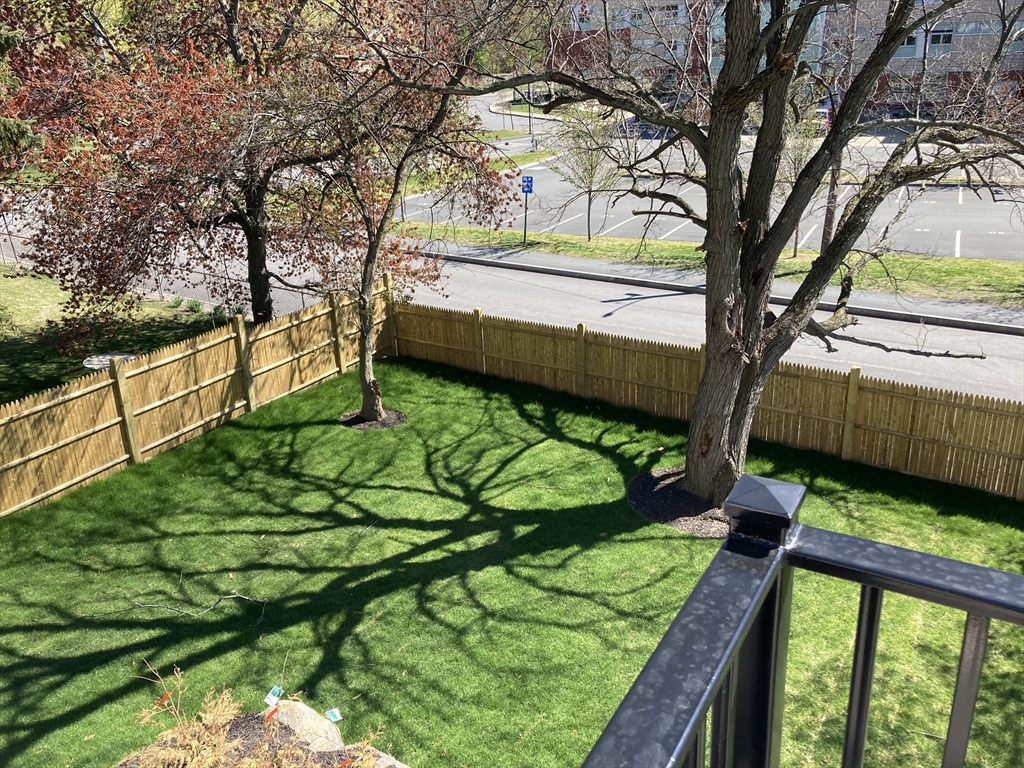 72 Holland, Winchester