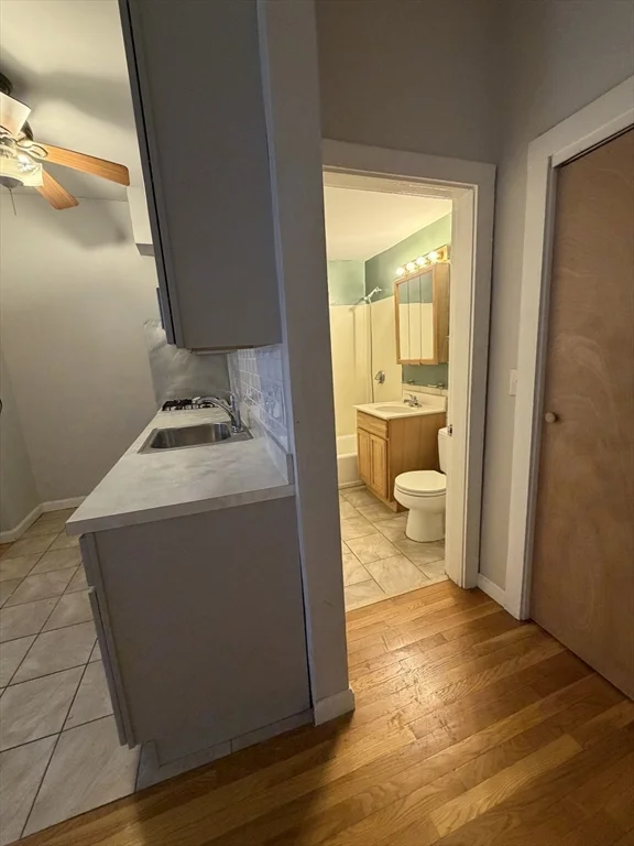 418 Massachusetts Ave, South End