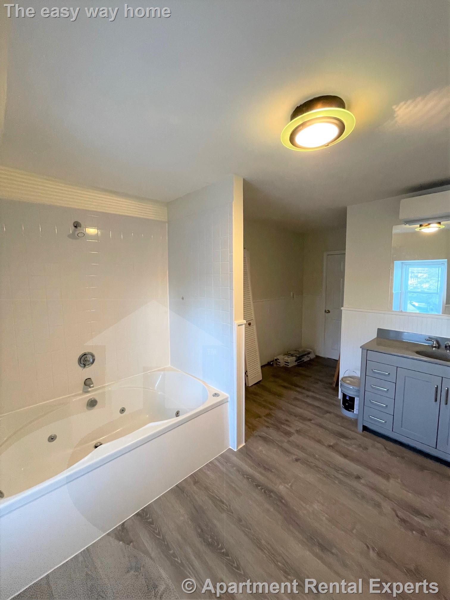 14 Chestnut St, Malden Center