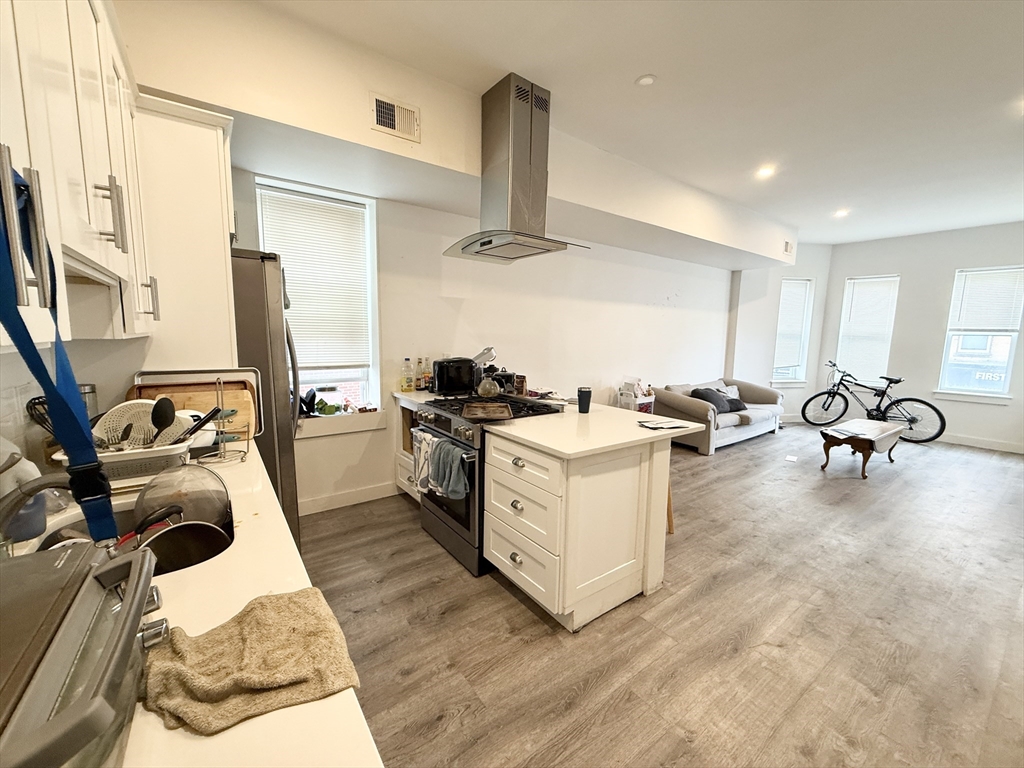 301-305 Dudley St, Roxbury