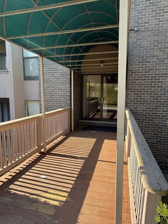 70 Shrewsbury Green Dr, Shrewsbury