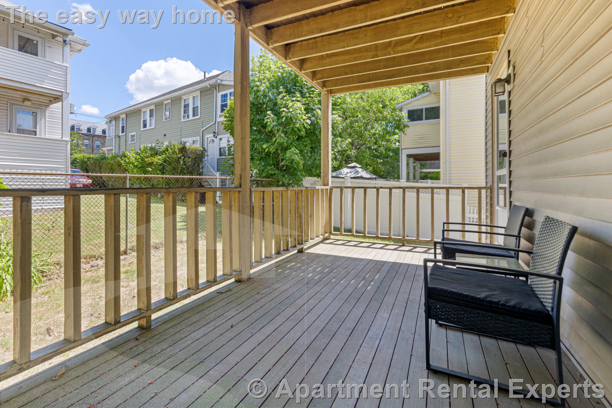 27 Murray Hill Rd, Davis Square