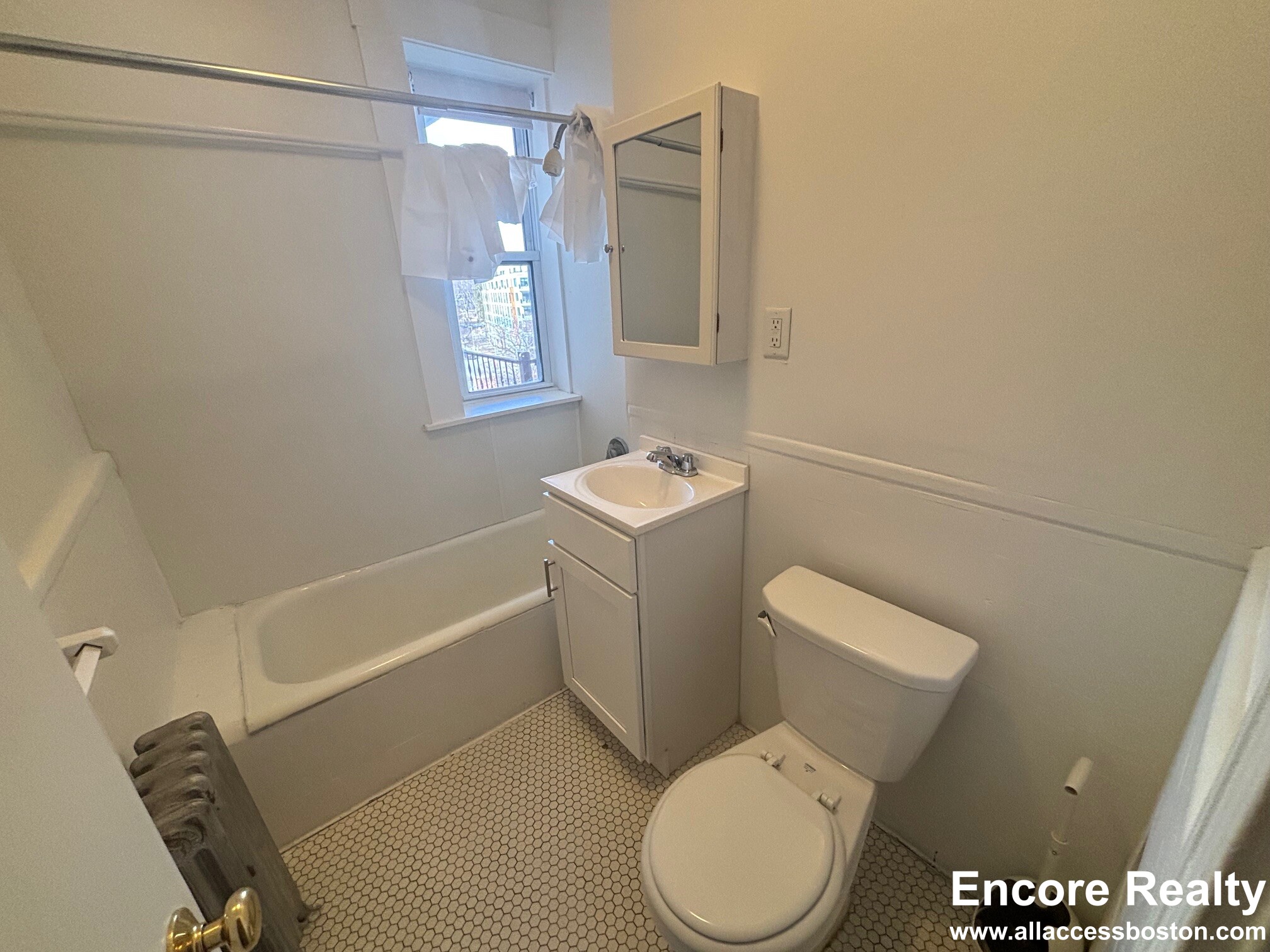 116 Washington St, Brighton