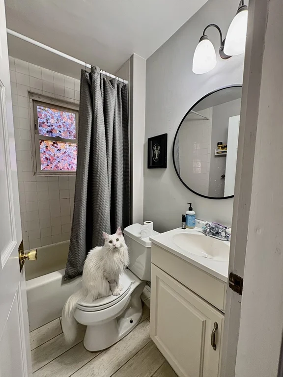 666 E 5th St, South Boston