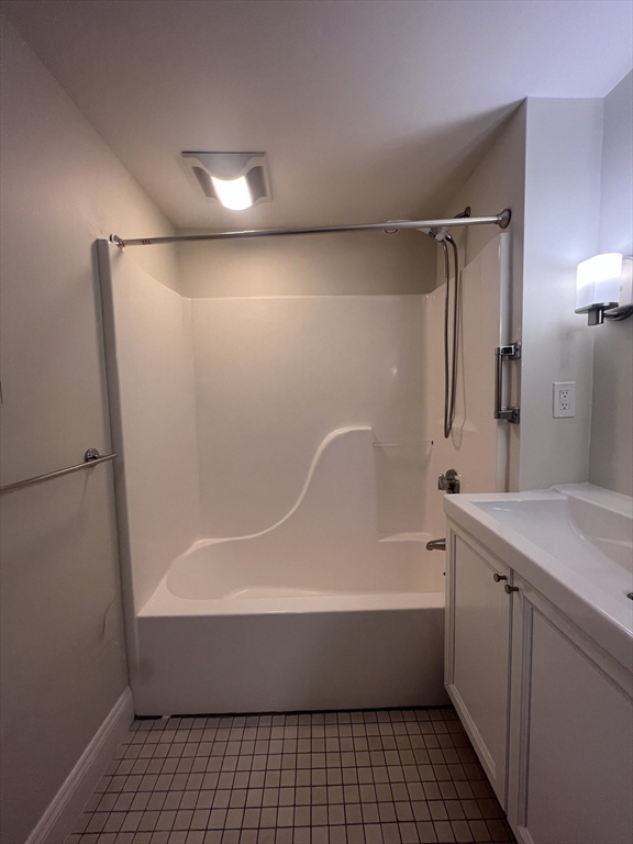 1008 Massachusetts Ave, Riverside