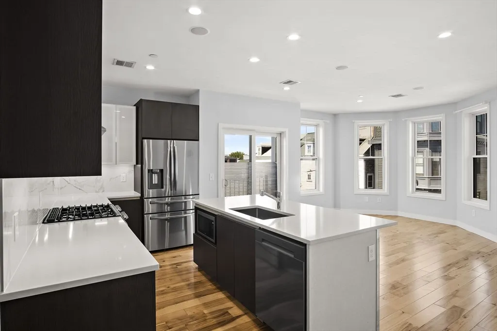 39 Lexington St, Eagle Hill