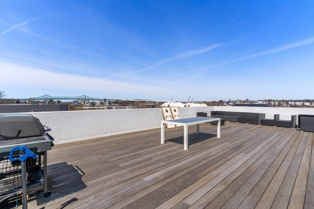 211 Condor St, East Boston