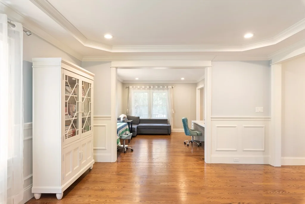 24 Dogwood Ln, Birds Hill