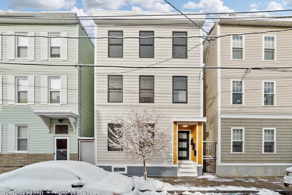 34 Morris St, East Boston