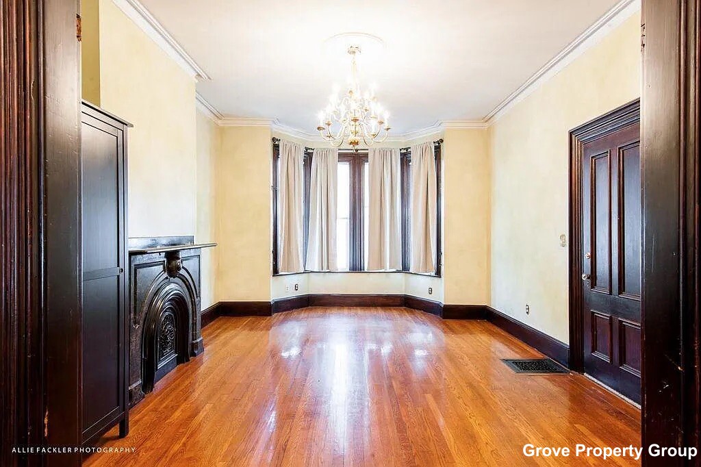 527 West Fourth St, South Boston