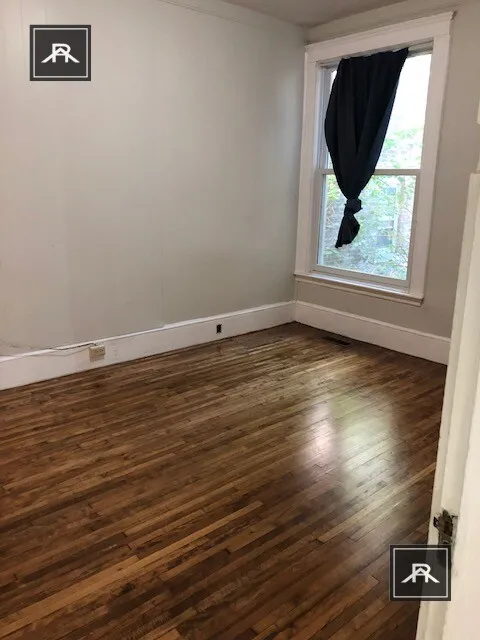 128 Glenville Ave, Allston