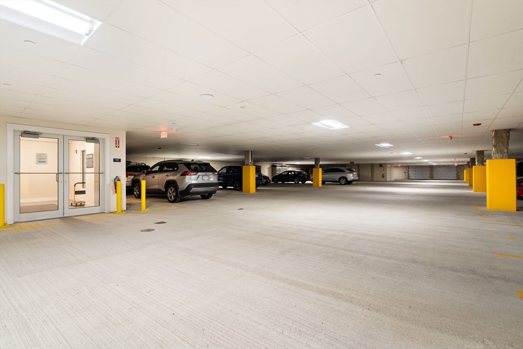 1410 Peters Farm Way, Westborough