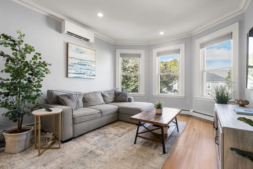 118 Franklin St, Brookline