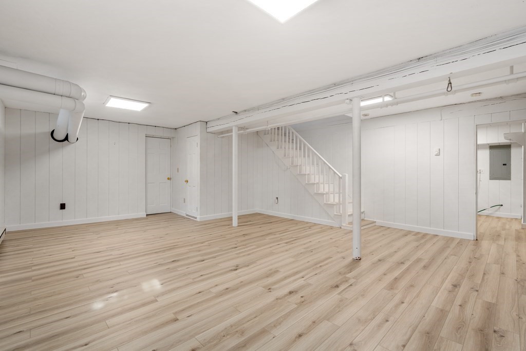 124 Rangeley Rd, Chestnut Hill