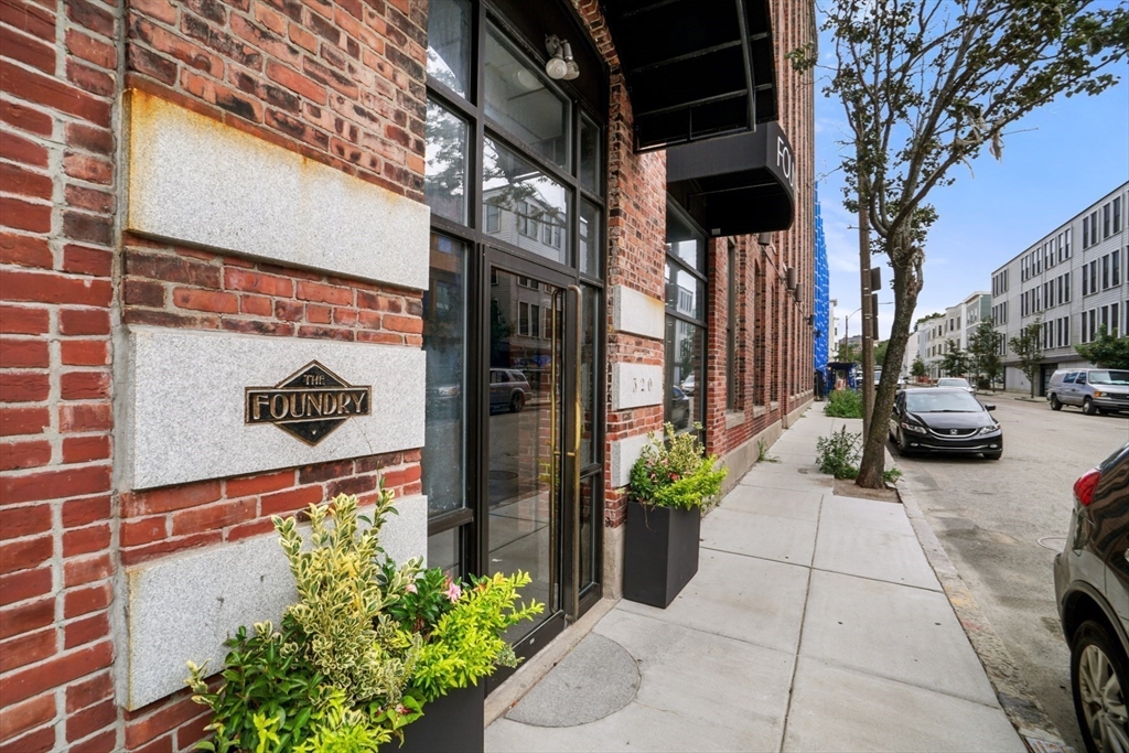 320 W Second, South Boston