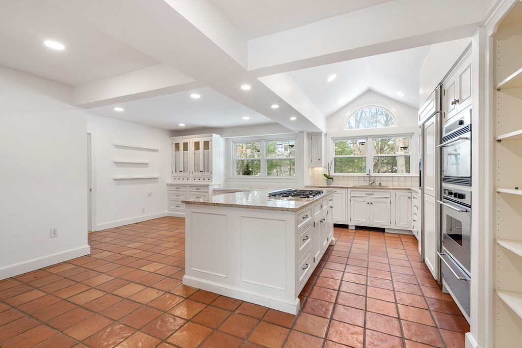 124 Rangeley Rd, Chestnut Hill