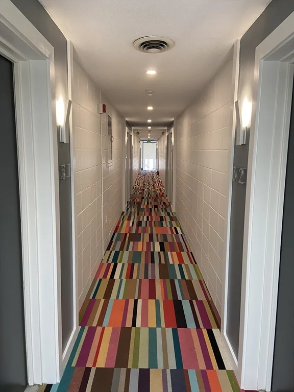 14 Murdock, Ball Square