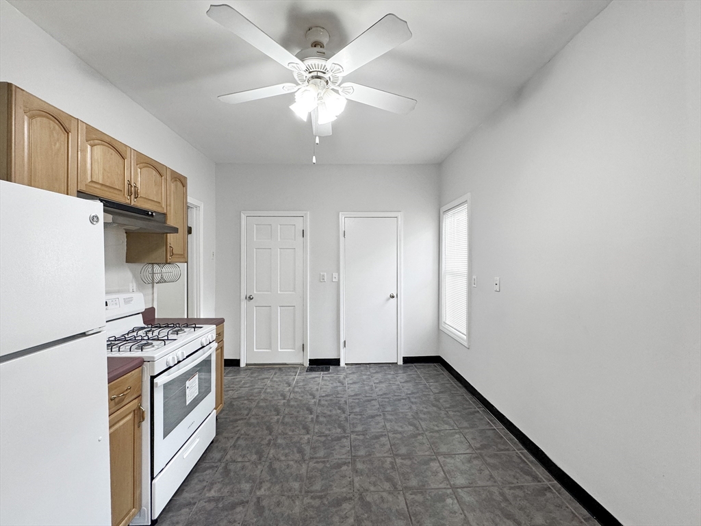 6 Albion Ter, Powder House Square