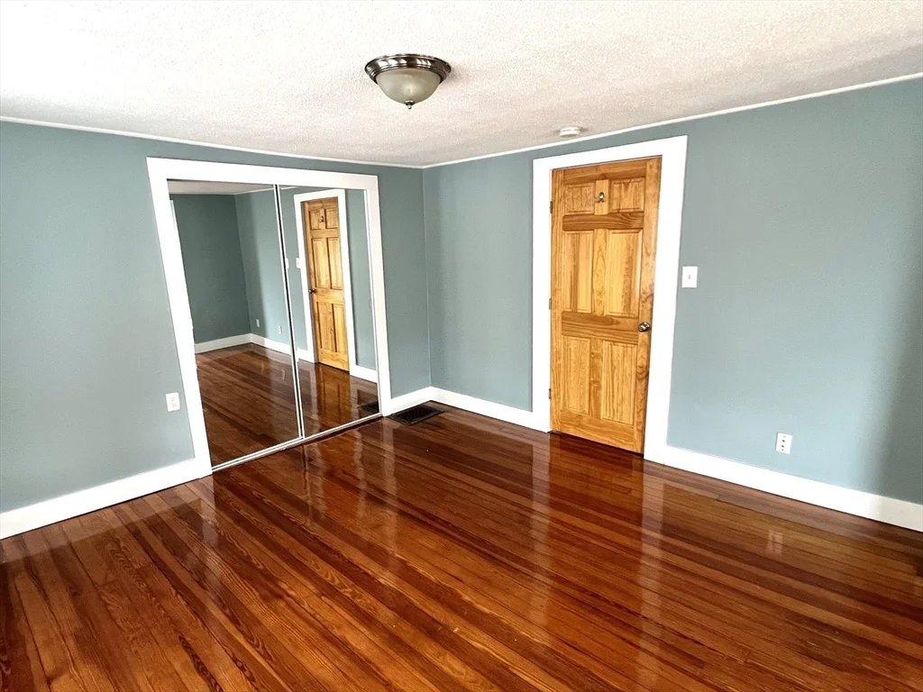 20 Beacon St, Winthrop