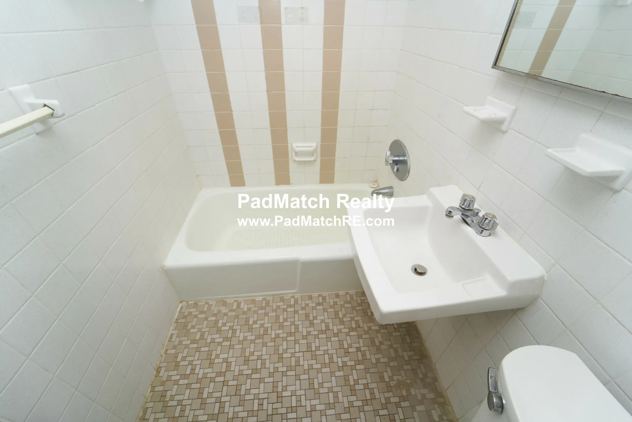 74 South Huntington Ave, Mission Hill