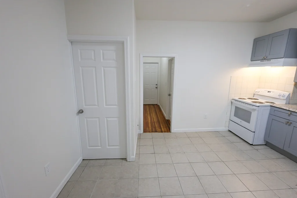 127 Intervale St, Dorchester