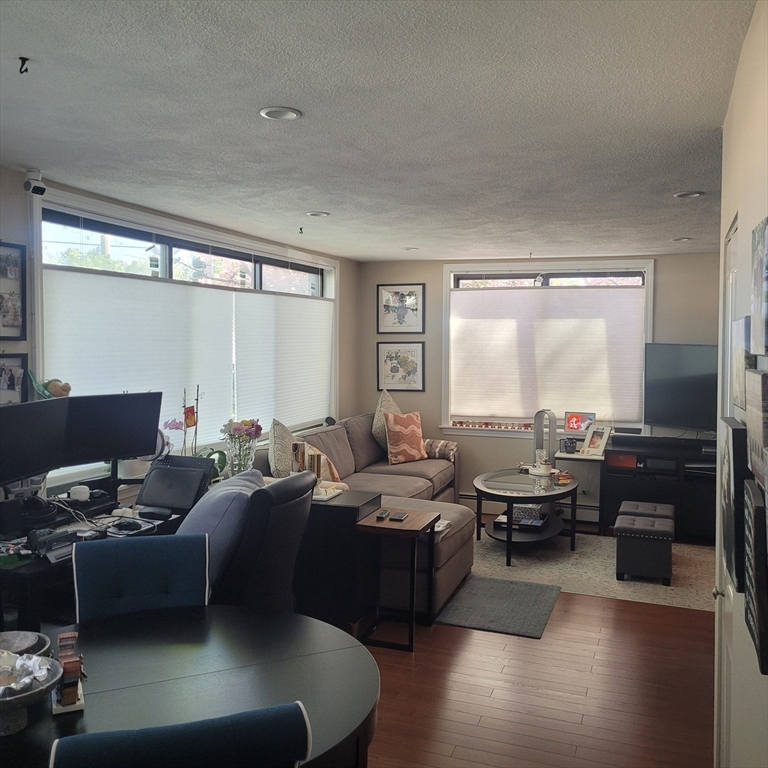 935 Washington St, Newtonville