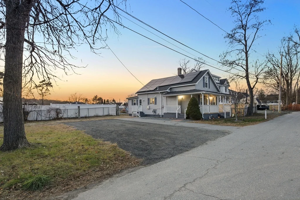 14 Mount Pleasant Ave, Dracut