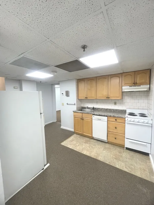 475 Commonwealth Ave, Fenway