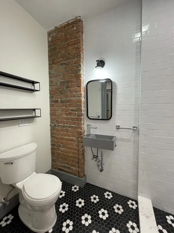 41 Long Ave, Brighton