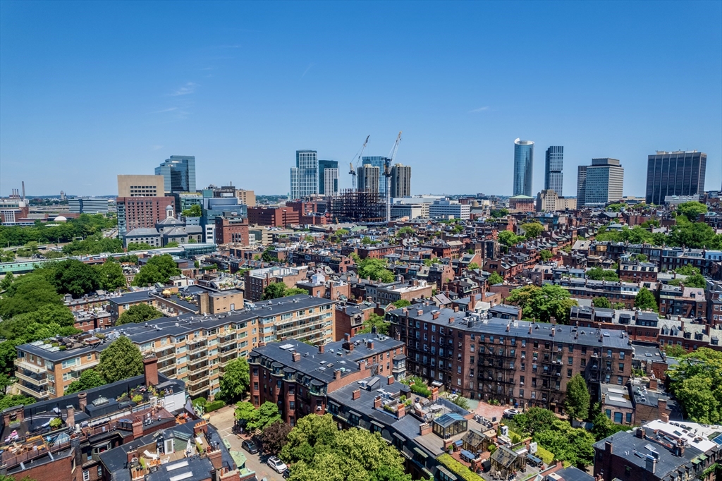 145 Pinckney St, Beacon Hill