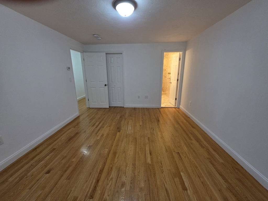 4 Hickey Dr, Framingham