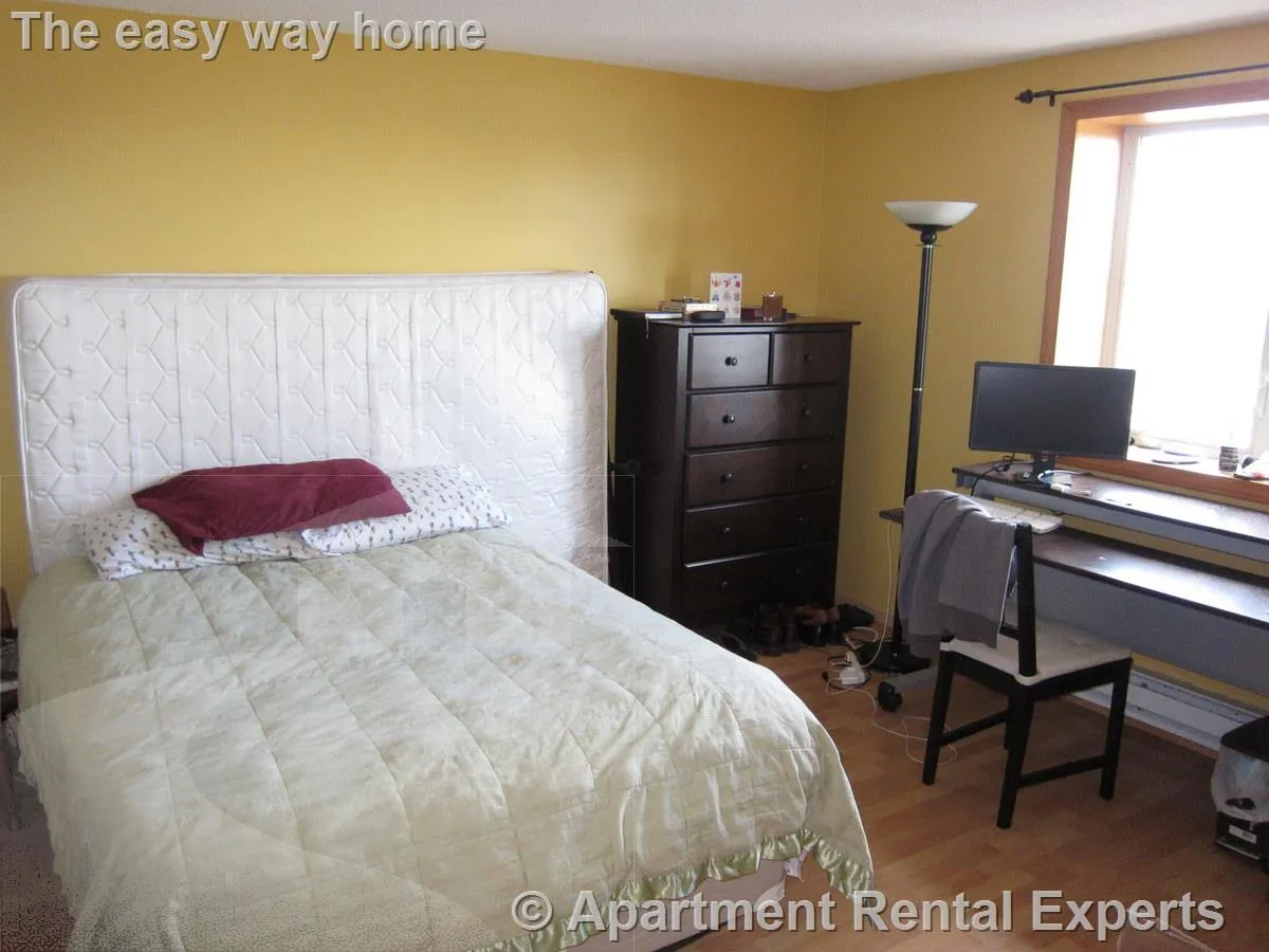 94 Beacon St, Ward Two