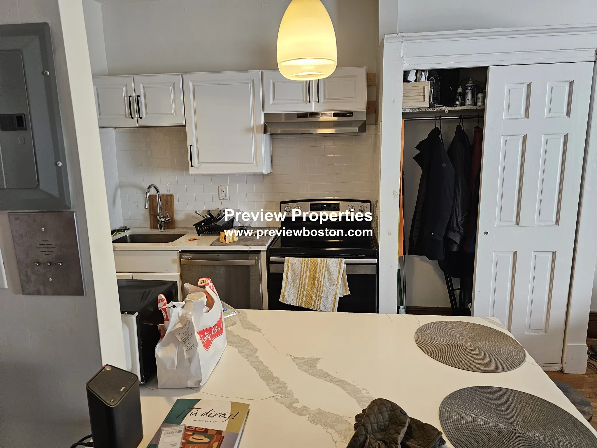 849 Beacon St, Fenway