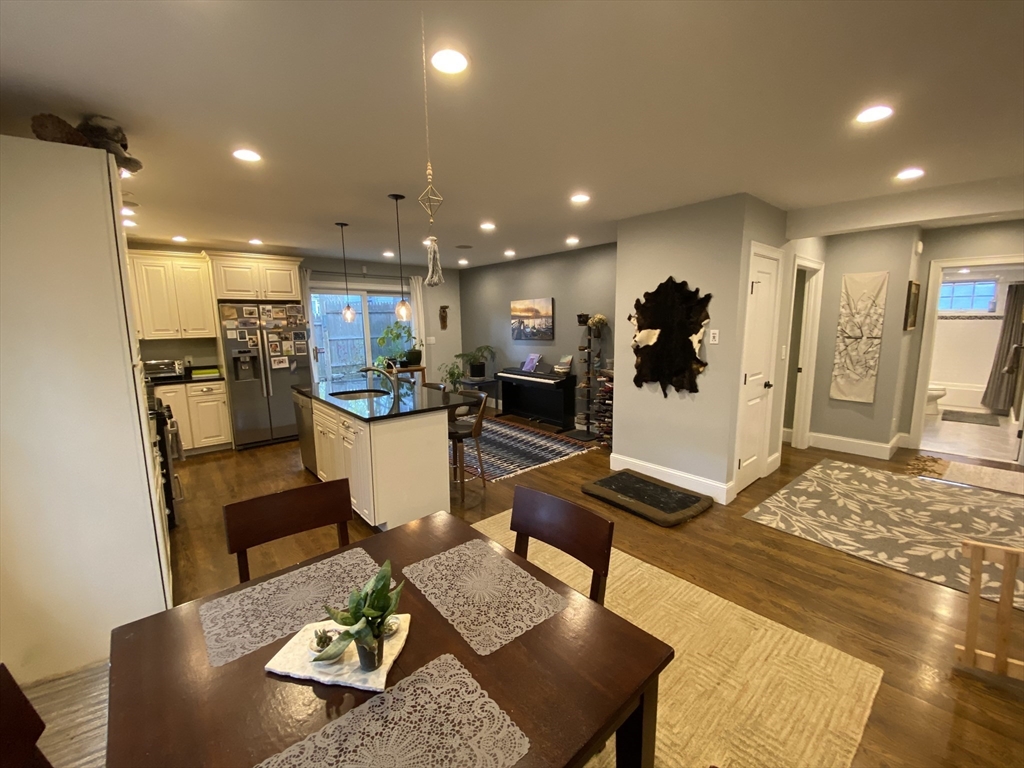 15 Oakdale, Jamaica Plain