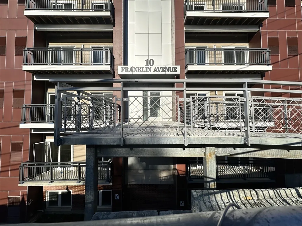 10 Franklin Ave, Revere