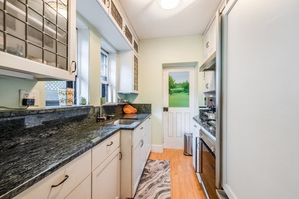 993 Memorial Dr, Harvard Square