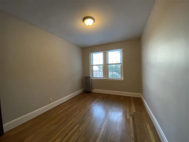 118 College Ave, Tufts